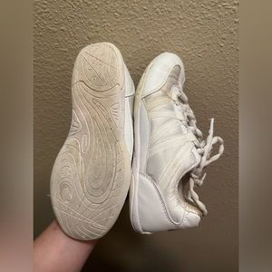 Good used condition cheer shoes